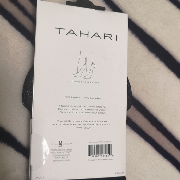NWT Tahari Black 6 Pack Microfiber Liner Socks w/ Silicone Heel Grip - Picture 3 of 4